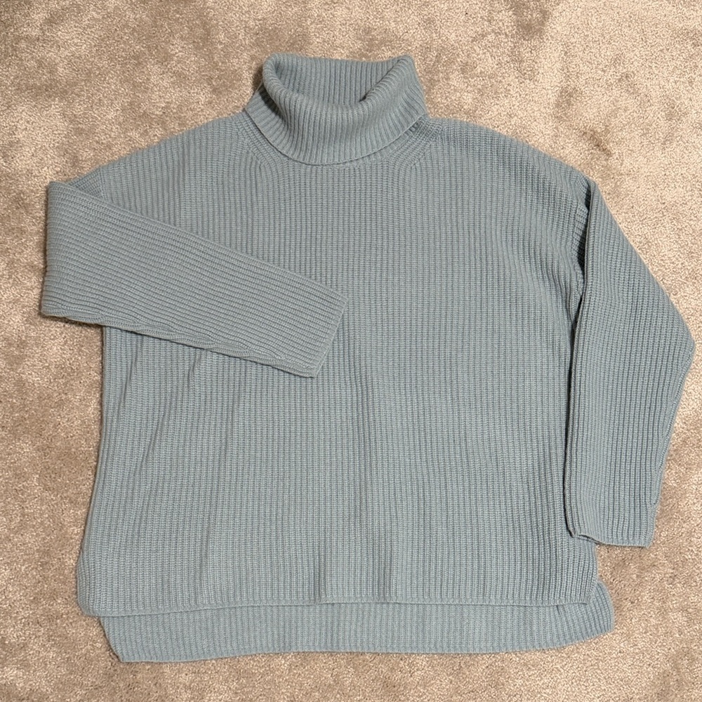 Nordstrom Women's Light Blue Ribbed Turtleneck Sweater